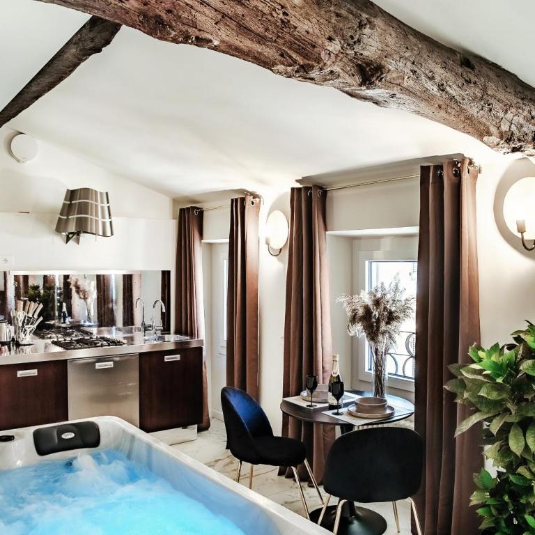Sahara & Amazzonia Luxury Suites by "The House Of Travelers" - Appartamento con 1 Camera da Letto e Vasca Idromassaggio - 32