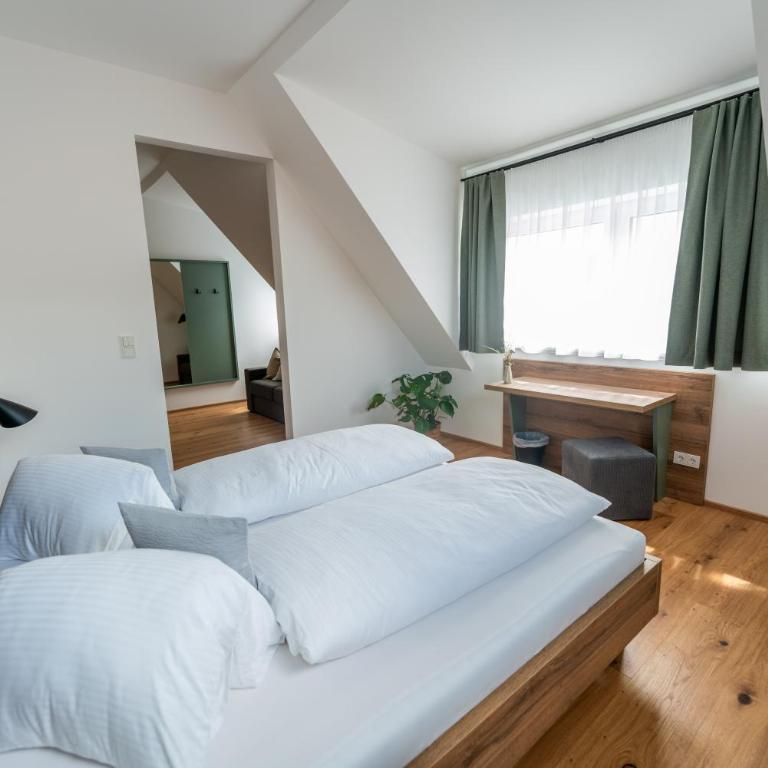 das Ursprung - Triple Room with Private Bathroom - 7