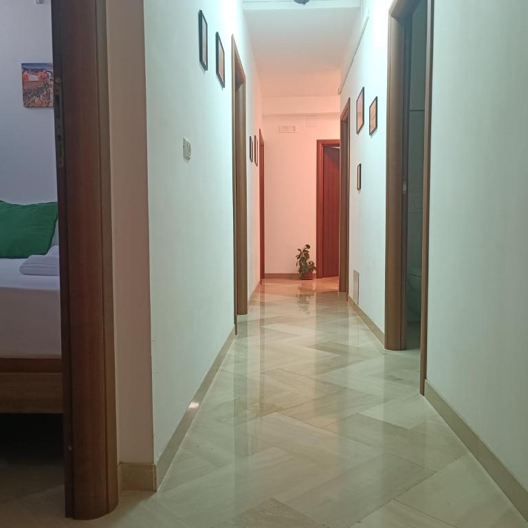 4Rooms Station House Bari - Appartamento - 43