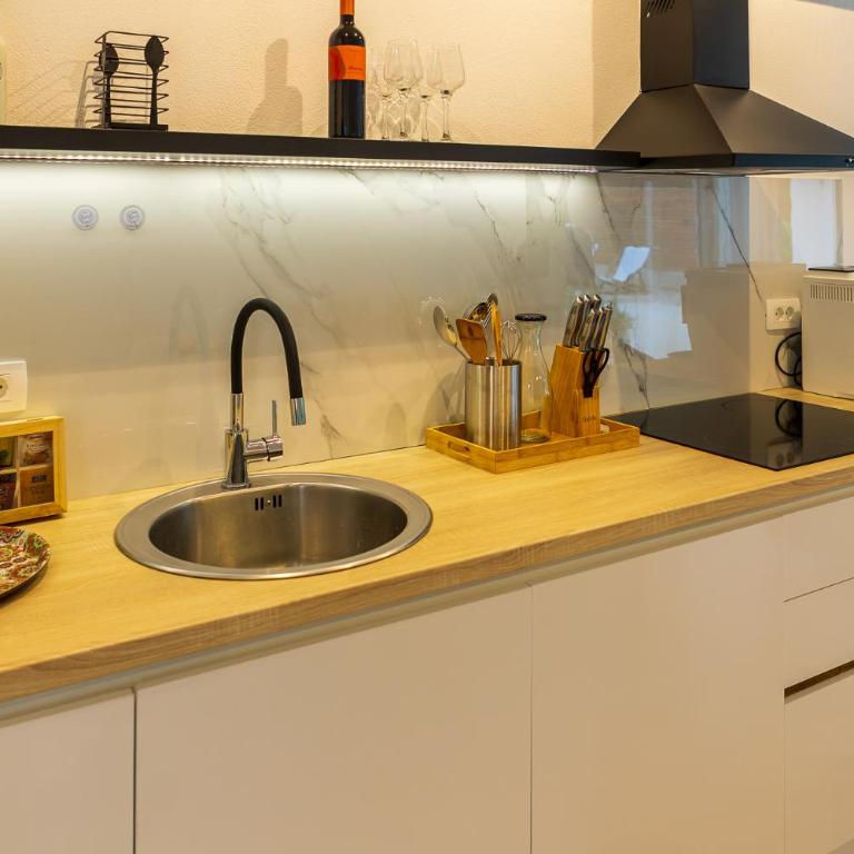 Holiday Home Lara - Three-Bedroom House - 29