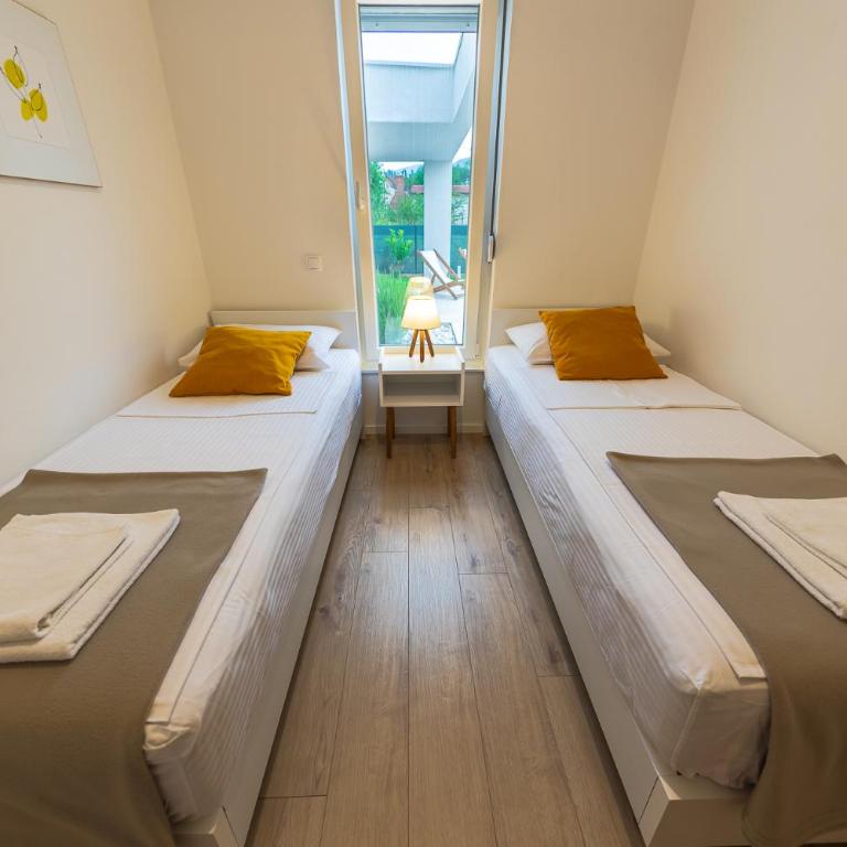 Holiday Home Lara - Three-Bedroom House - 6