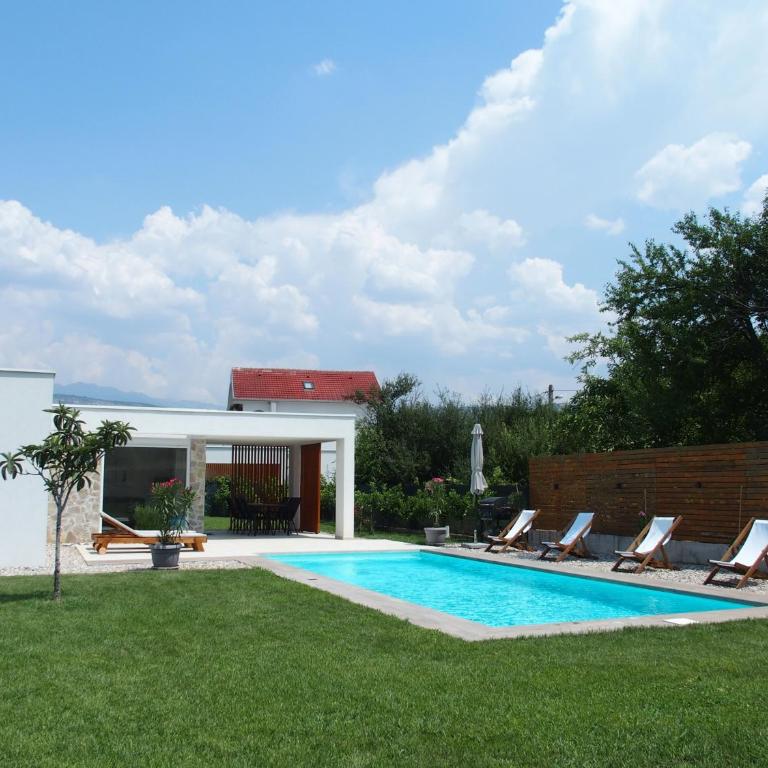 Holiday Home Lara - Three-Bedroom House - 39