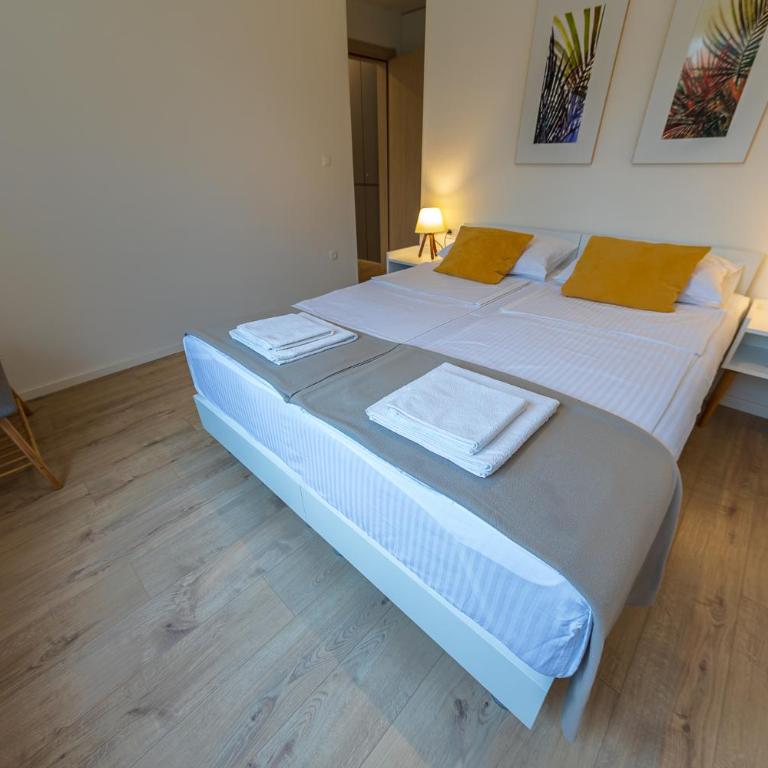 Holiday Home Lara - Three-Bedroom House - 12