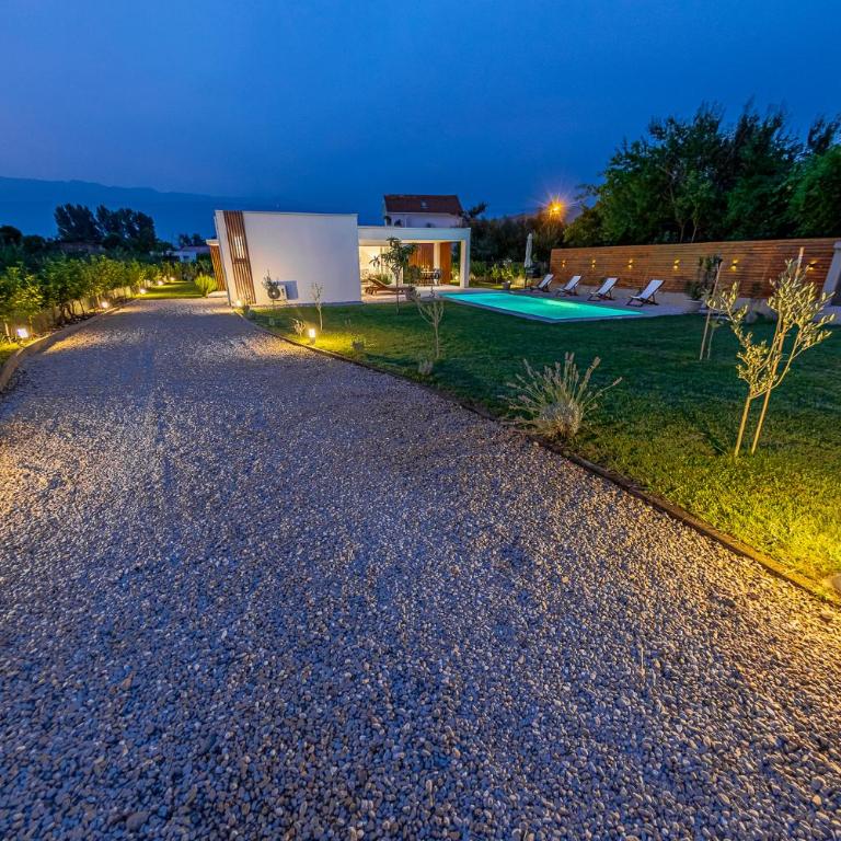 Holiday Home Lara - Three-Bedroom House - 50