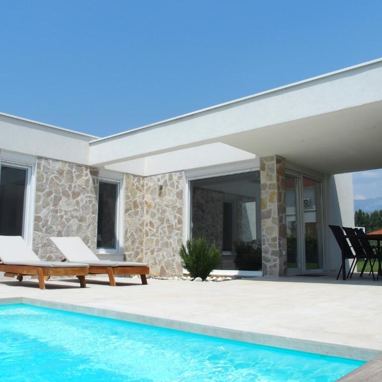 Holiday Home Lara - Three-Bedroom House - 58