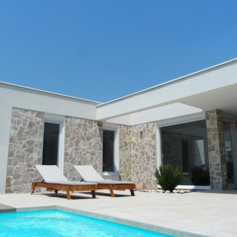 Holiday Home Lara - Three-Bedroom House - 54