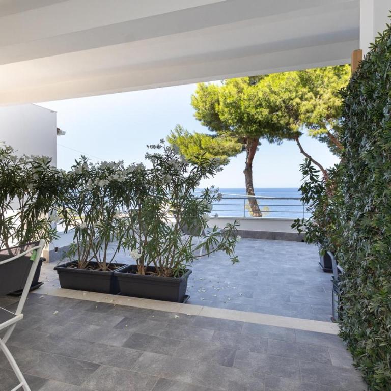 Mondello Addaura Addisio Suite - Deluxe Double Room with Sea View - 1