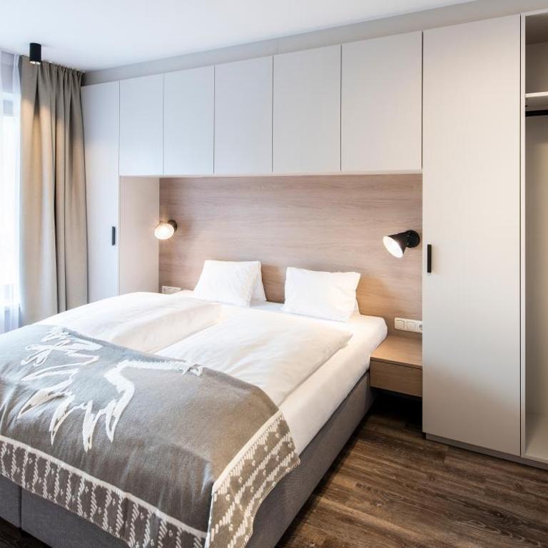 PRIVATE HOMES Alpin Spa Apartments - Deluxe Double Room - 1