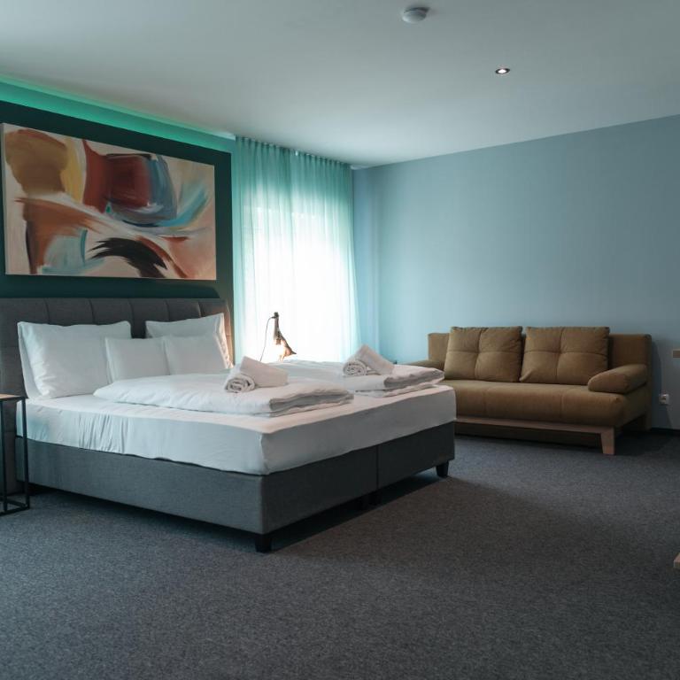Kirchenwirt Stubenberg Kunsthotel - Deluxe Doppelzimmer - 2