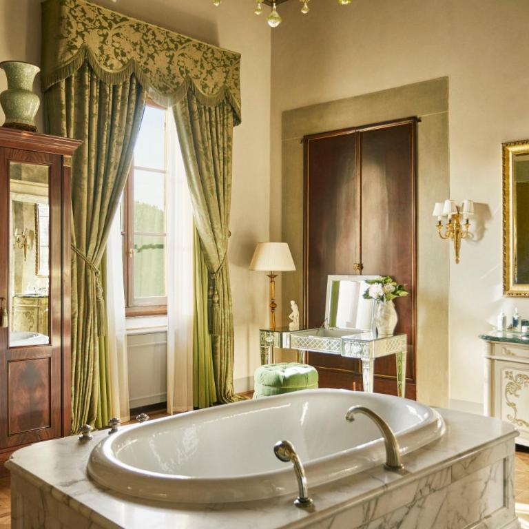 Four Seasons Hotel Firenze - Renaissance Suite - 4