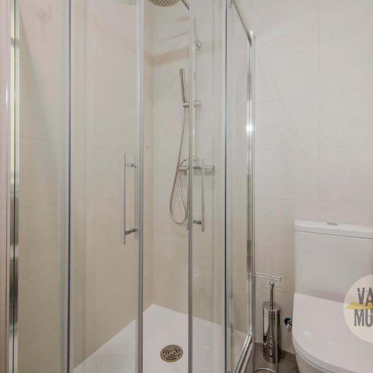 Magnífico Apartamento para 8pax en Calle Santa Ana - Three-Bedroom Apartment - 16