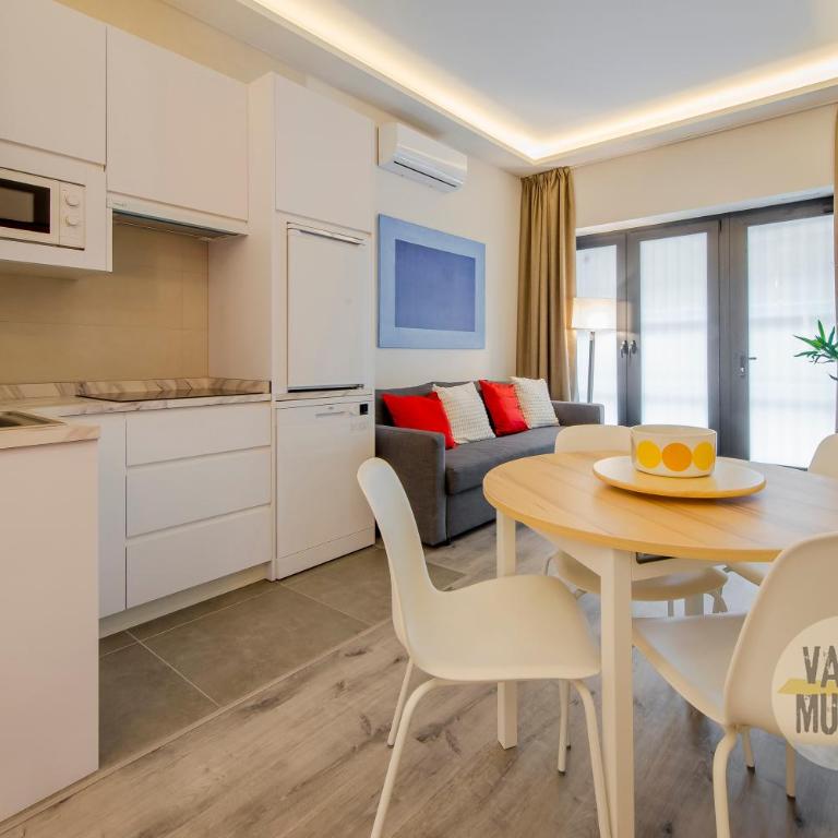Magnífico Apartamento para 8pax en Calle Santa Ana - Three-Bedroom Apartment - 8