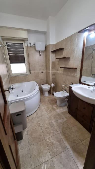 La casa sul viale - Appartamento con 2 Camere da Letto - 9