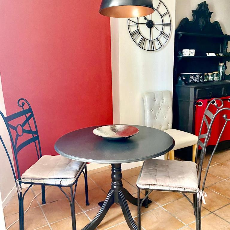 Appartement EMMA Quartier historique à 400m de la mer - Apartamento de 1 dormitorio - 12