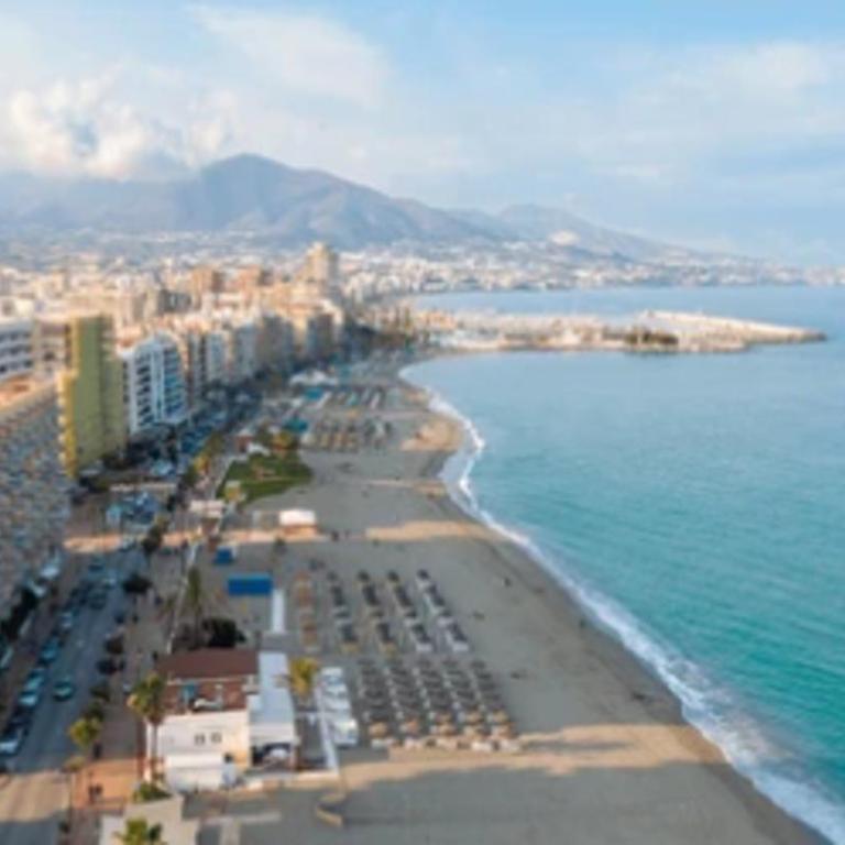 Sea View Apartment Near The Beach - Two-Bedroom Apartment - 36
