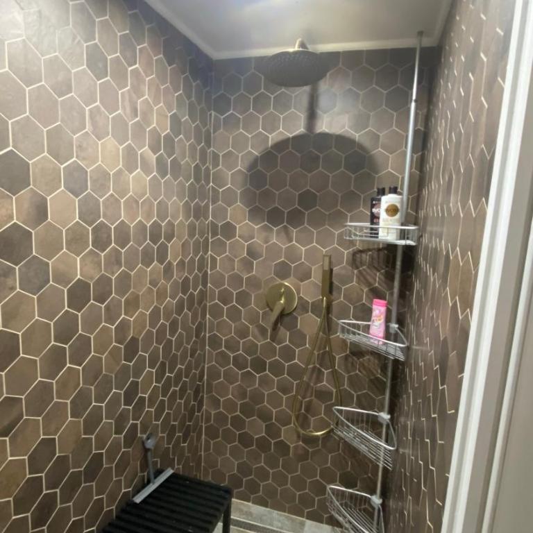 Cityview Holiday - Two-Bedroom Apartment - 10