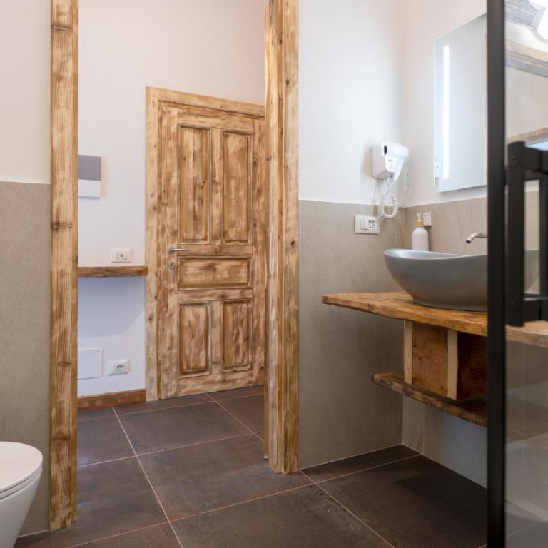 Salice DiVino - Camera Matrimoniale con Bagno Privato - 2