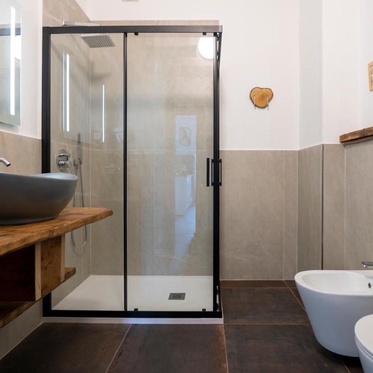 Salice DiVino - Camera Matrimoniale con Bagno Privato - 4
