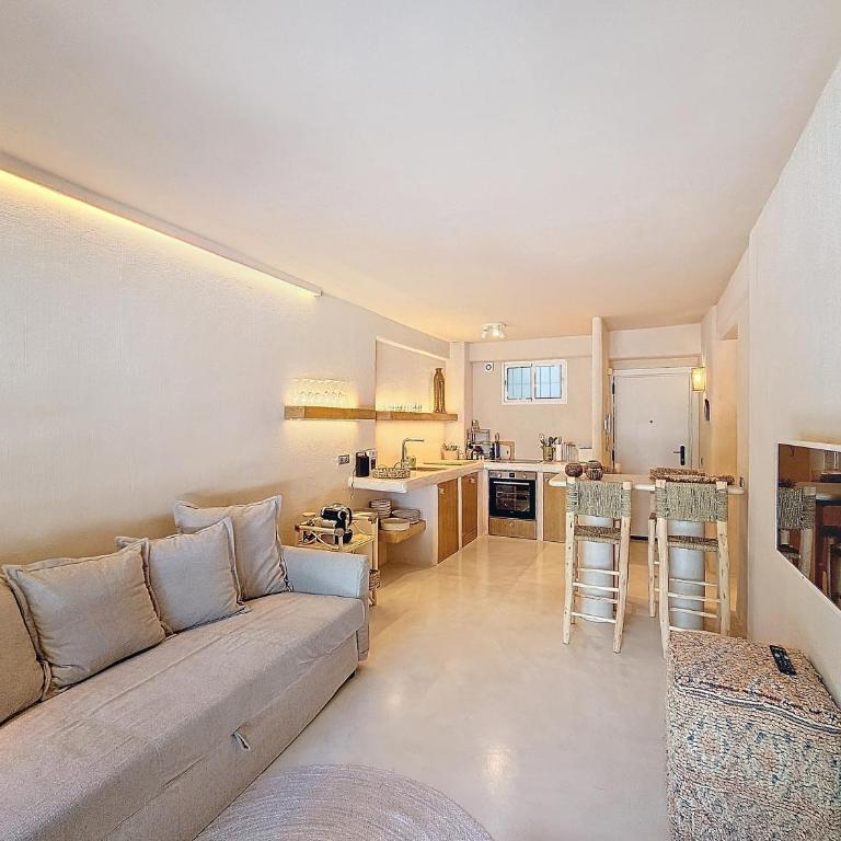 Hanami Apartment Boho Rustic - Two-Bedroom Apartment - 7