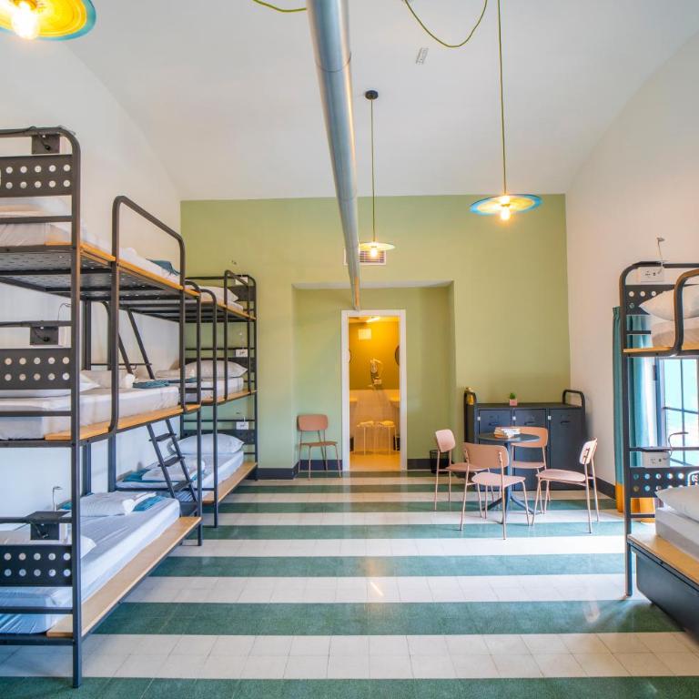 Ostello Bello Palermo - Bed in 11 Bed Female Dorm - 1