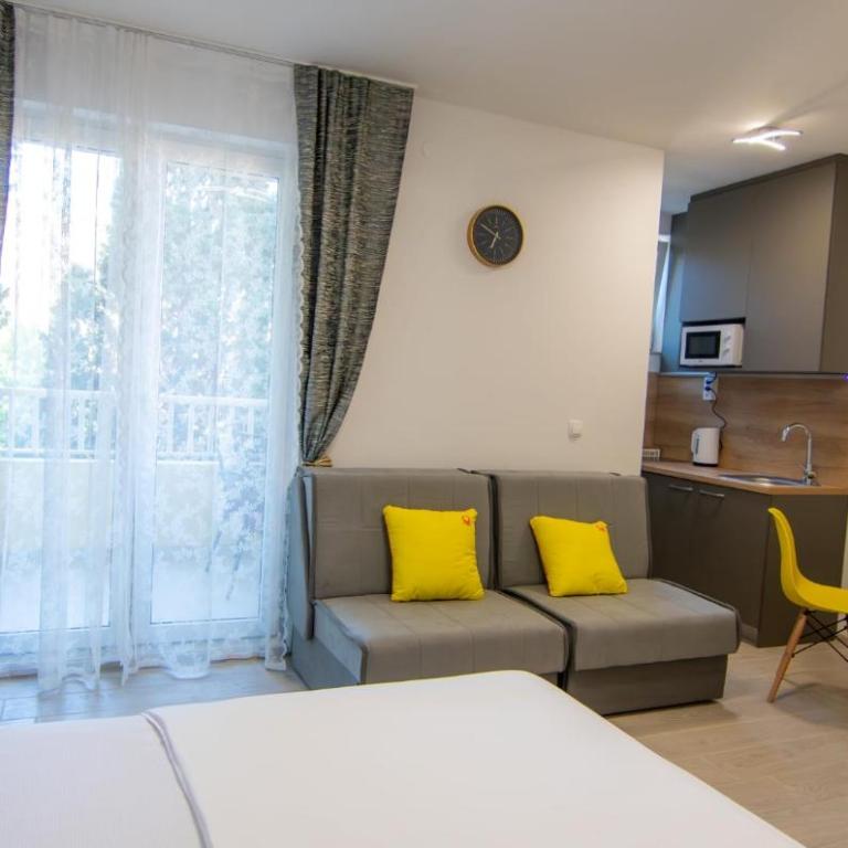 Studio Apartment Mia - free parking - One-Bedroom Apartment - 4