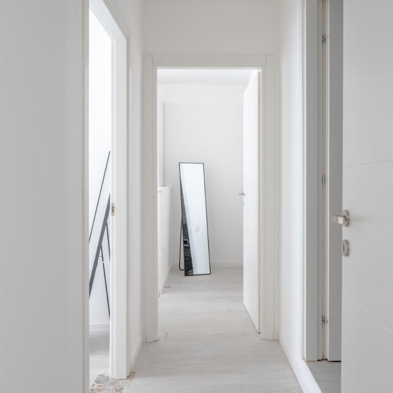 Appartamento Borgovico Antico - Appartamento con 2 Camere da Letto - 35