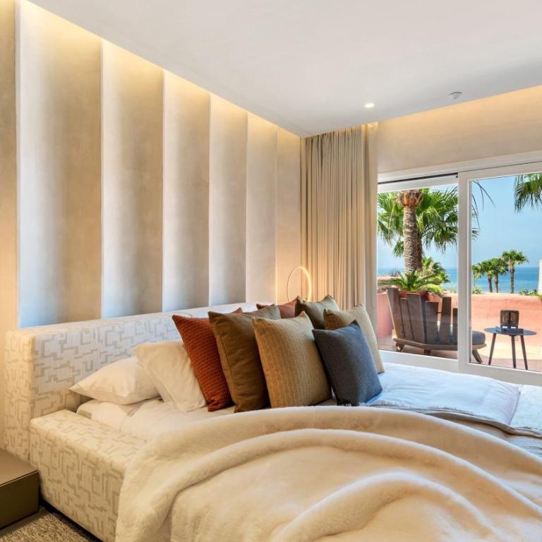 VACATION MARBELLA I The Signature Penthouse, Best Flat in Estepona, Sea View, Sauna, Communal and Indoor Pool, Gym, Private Heated Jacuzzi, Cutting-edge Amenities, High-End Renovation - Casa Deluxe de 4 dormitorios - Frente al mar - 37