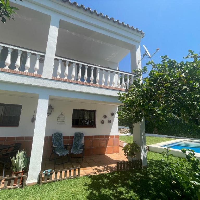 Private Villa Nerja, large private pool, gardens & Parking - Villa de 2 dormitorios - 10