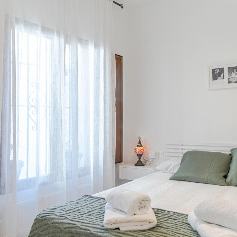 Apartamento Bajo el cielo de la Alhambra, By DaiMar - Two-Bedroom Apartment - 18