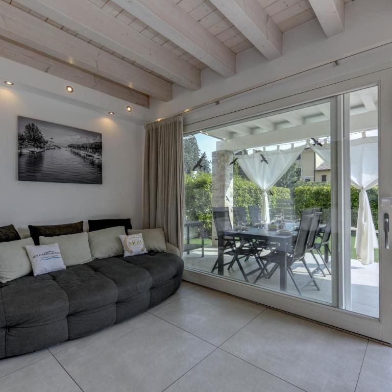 MGH Luxury - Villa Marlene - Three-Bedroom Chalet - 13