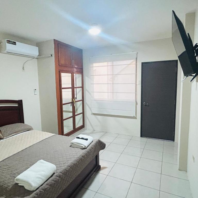 NCG Suite - Habitación Doble con baño privado - 3