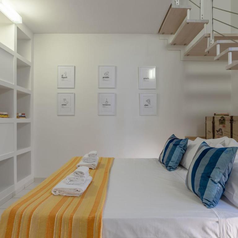 Charming Loft Near the Duomo Cathedral - Loft - 19