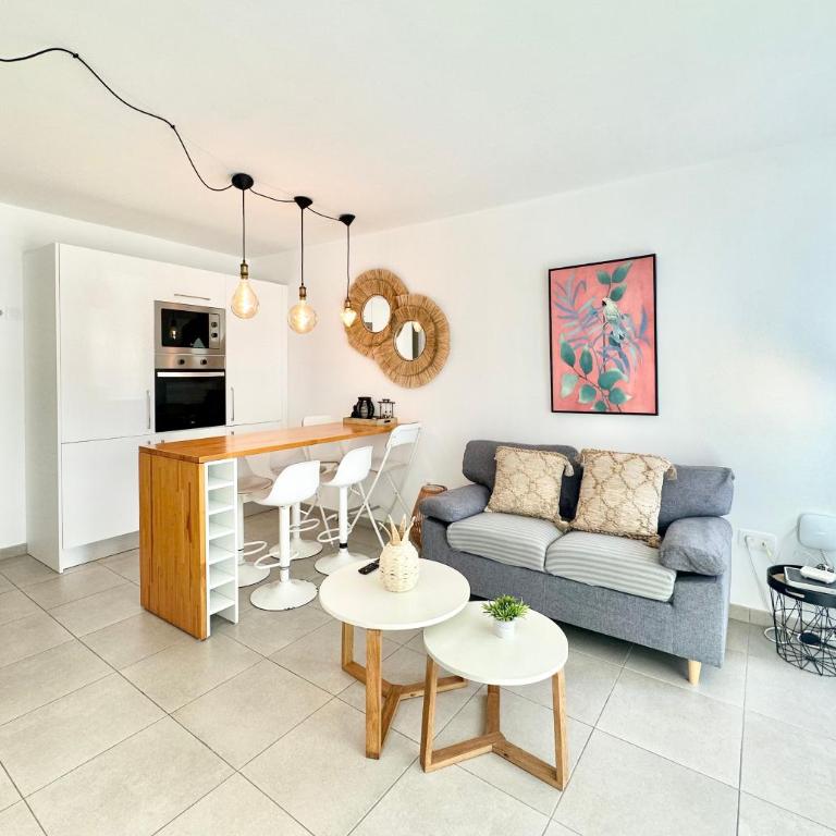 Chocolate Cookie- AC, High speed internet, Desk with natural light, Sunny terrace and pool - Apartamento - 18