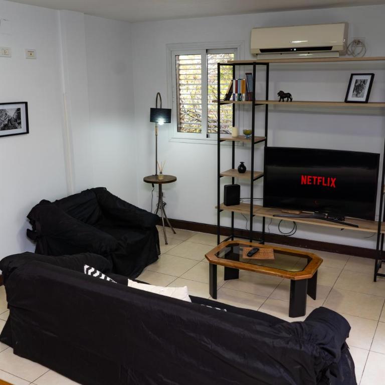 Depto moderno con cochera, en la mejor zona de Mendoza - Apartamento de 2 dormitorios - 28
