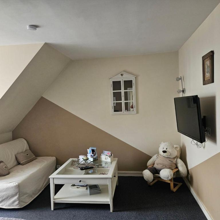 Escapade au coeur de Honfleur avec parking privé et vue panoramique - Studio - 2