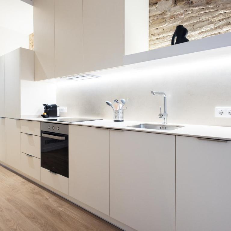 Stay U-nique Apartment Astúries - One-Bedroom Apartment with Balcony and City View - 4