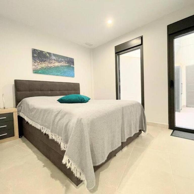 2 Aqua Beach Appartement - Three-Bedroom Apartment - 20