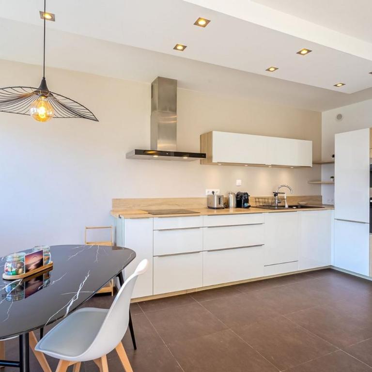Le Sainte Anne- appartement avec vue Lac - Apartment - 4