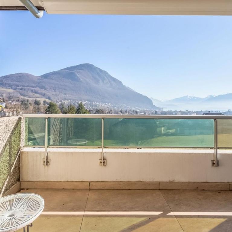 Le Sainte Anne- appartement avec vue Lac - Apartment - 25