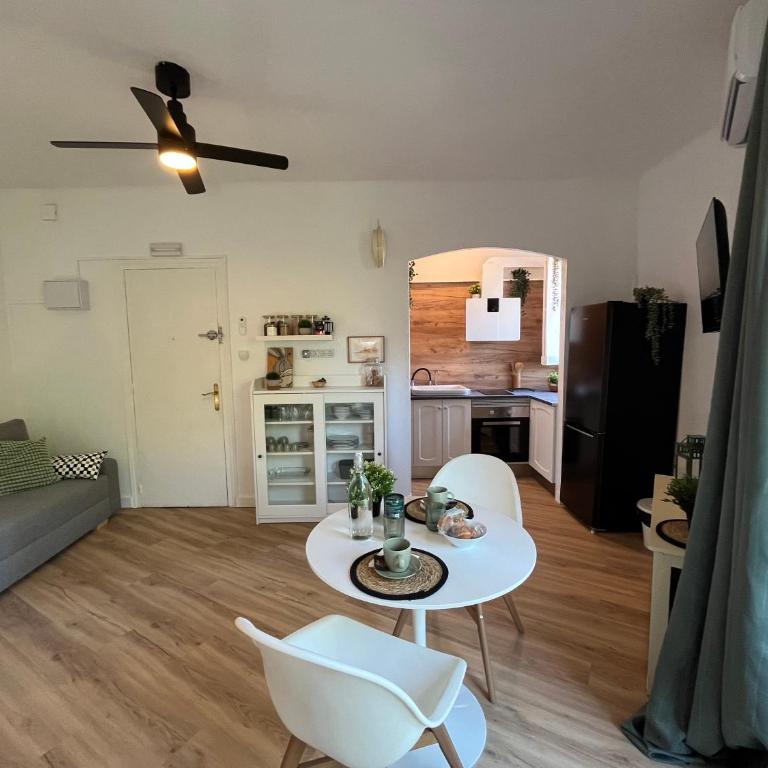 Apartament de la Madrona 1st floor Easy street parking - Apartamento Premier de 1 dormitorio - 11