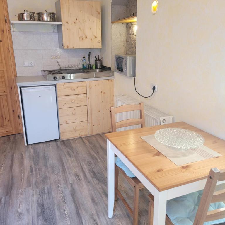 Ferienzimmer (Stanza) in Fondo Trentino - One-Bedroom Apartment - 3