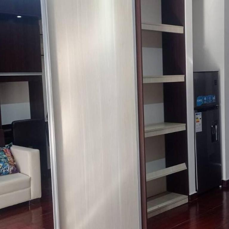 Super céntrico departamento en Equipetrol - Apartamento de 1 dormitorio - 11