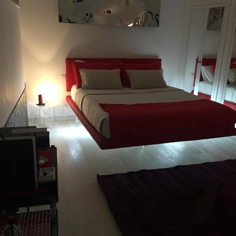 Two Chic Guesthouse - Deluxe Room - 12