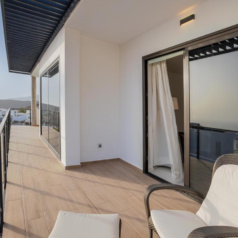 LuxLiving Tenerife Villa Hortalaya HEATED POOL - Villa Superior - 12