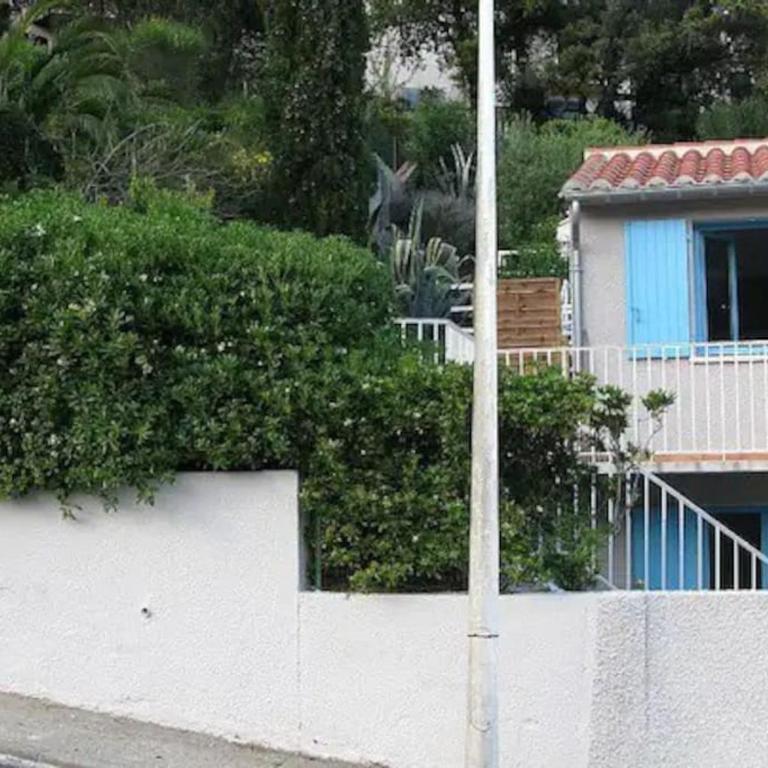 Duplex La maison bleue T2 au calme avec Terrasse - Apartment mit 1 Schlafzimmer - 24