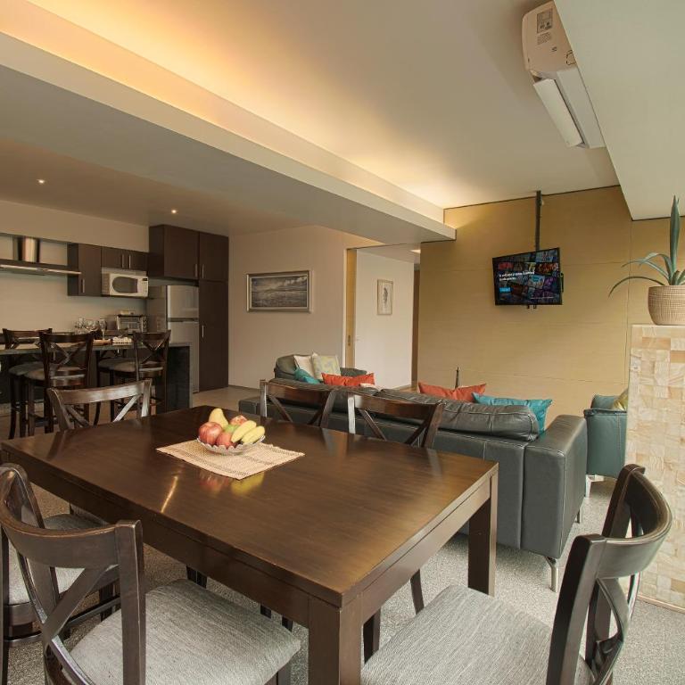 Masaryk 123 Executive Luxury Apartments in Polanco - Two-Bedroom Apartment with City View - 9