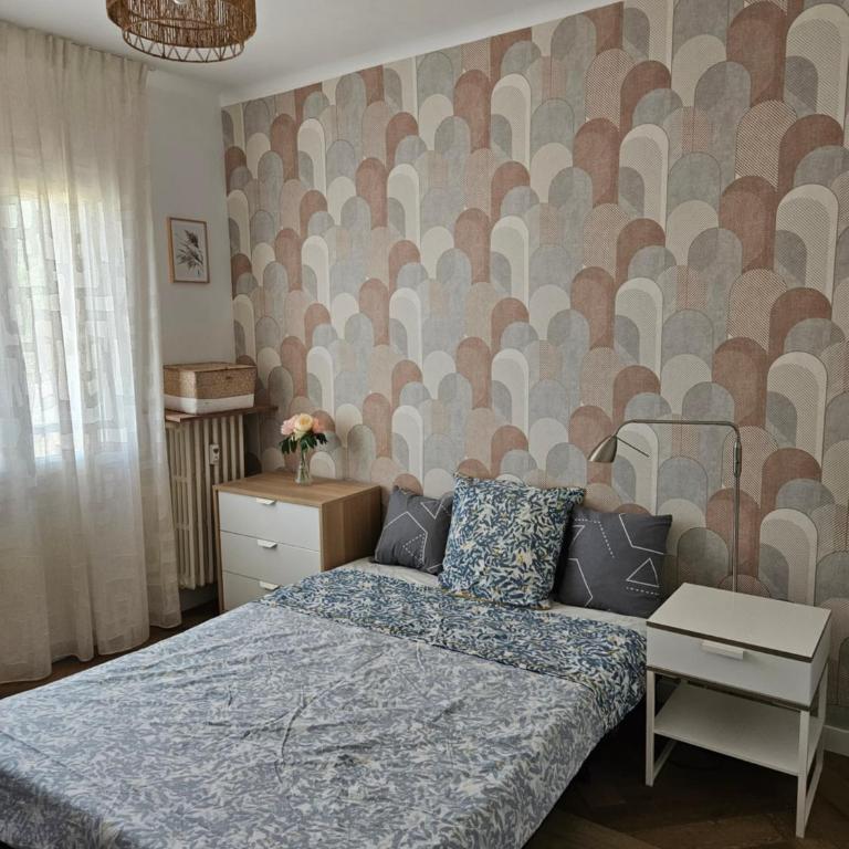123 non Appartement renové au dernier étage en ville et au calme - Appartement 2 Chambres - 6