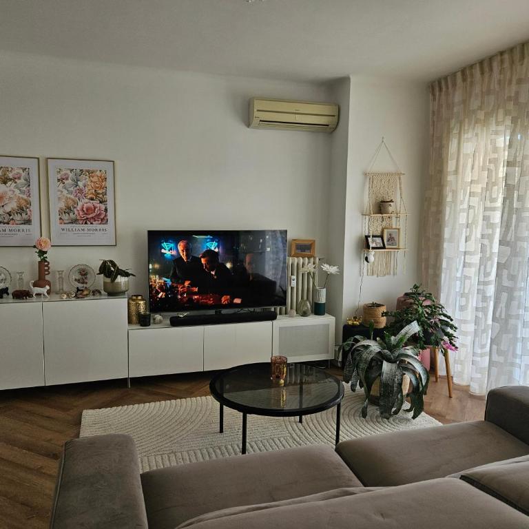 123 non Appartement renové au dernier étage en ville et au calme - Appartement 2 Chambres - 8