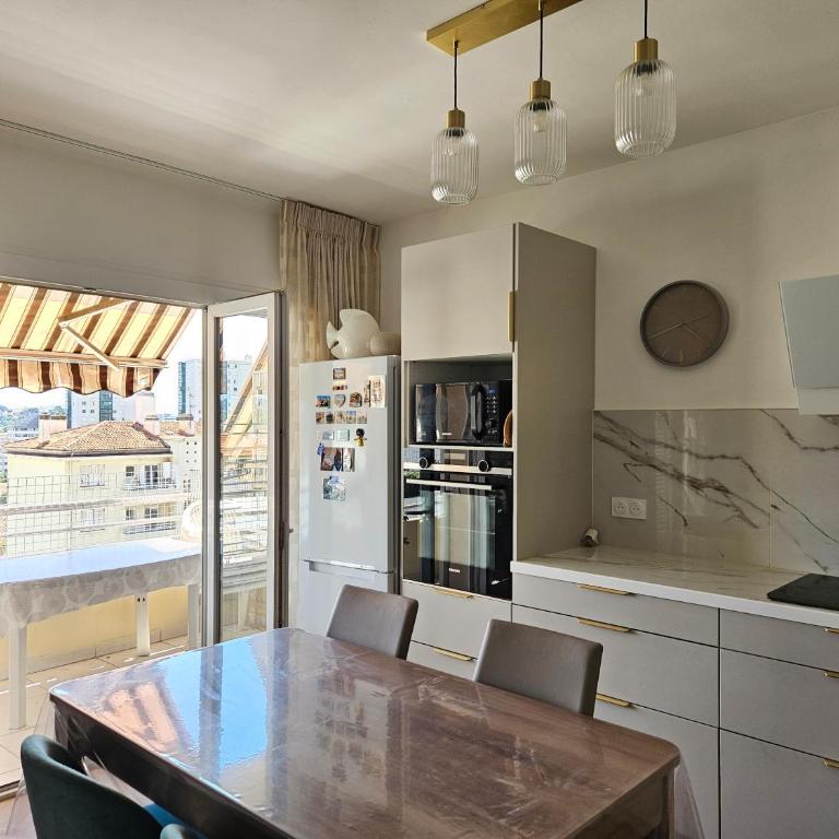 123 non Appartement renové au dernier étage en ville et au calme - Appartement 2 Chambres - 13