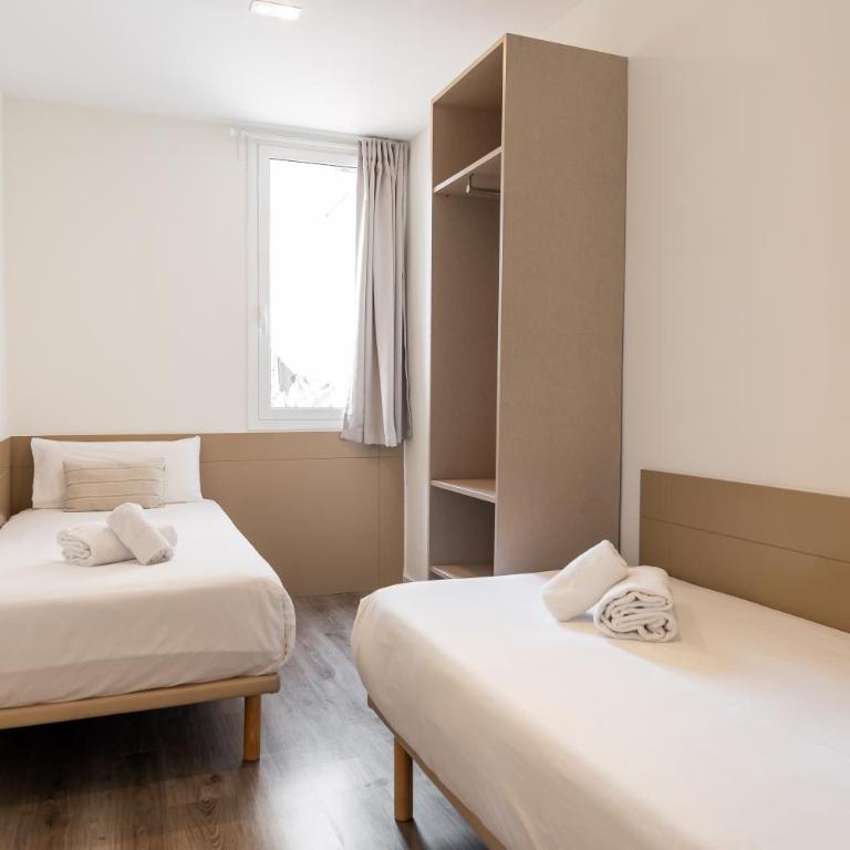 Decô Apartments Barcelona-Sants - Penthouse Apartment - 16